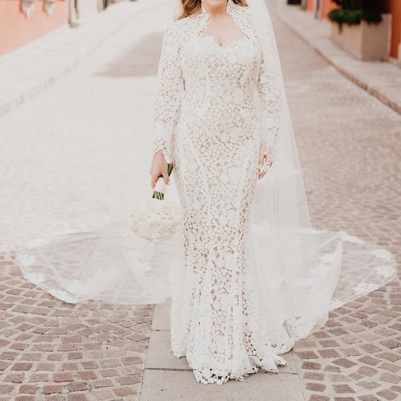 Monique Lhuillier Atherton Wedding Dress / Gown Size 6 - Picture 7 of 16